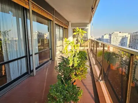 Departamento en Venta de 4 dormitorios