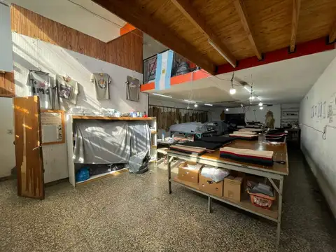 Local en Venta en El Palomar, USD 230.000