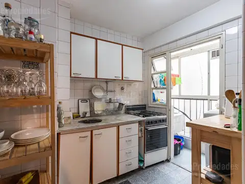 Palermo, Venta 4 ambientes con dependencias, amplio luminoso, baño y toilette, Apto Profesional