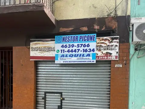 Local impecable con frente vidriado y persiana ciega apto TODO TIPO DE RUBRO