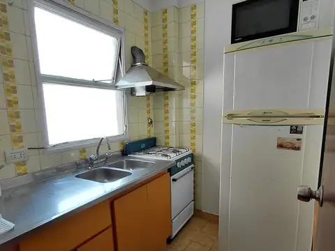 Monoambiente AMOBLADO - excelente ubicación.