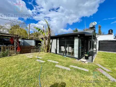 Casa en Venta con 3 cocheras