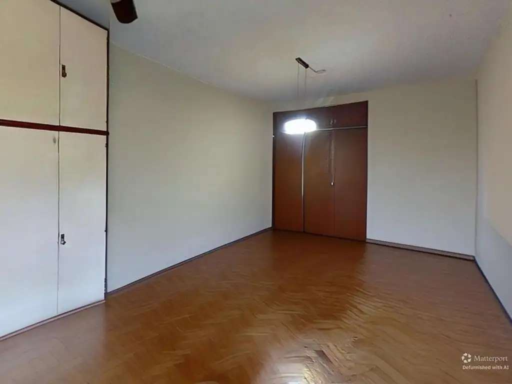 Virgilio 400, Piso 1