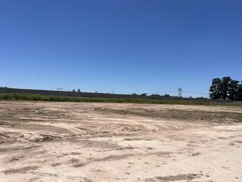 Venta Lote en Polo Industrial R 25 en Moreno sobre la ruta