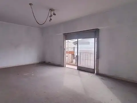 Venta de departamento de 3 ambientes  ramos mejia