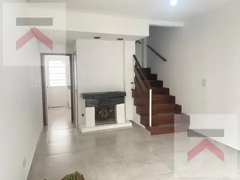 Venta PH 3 amb c/ patio - San Isidro Centro - Sin Expensas