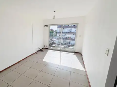 Dr A Alsina 1041 , Piso 7