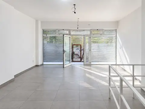 Avenida Lacarra 100