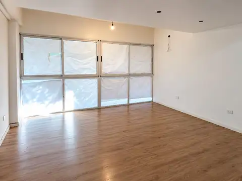 Avenida Lacarra 100