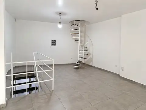 Local en Venta 56 años