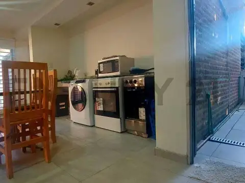 134 entre 428 y 429 , Piso 0