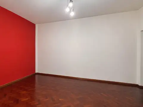 Tucumán 3500, Piso 1°