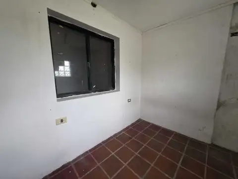 Casa 2 ambientes con 1 baño