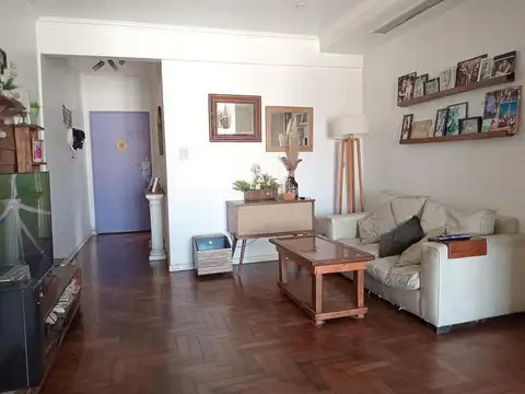 Departamento 4 ambientes con 2 baños