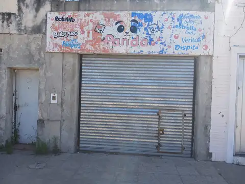 VENTA LOCAL COMERCIAL AL FRENTE, BARRIO LAS HERAS, ZONA SUR