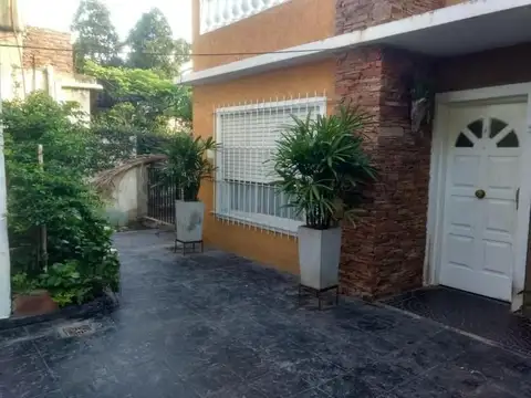 LA PORTEÑA 600