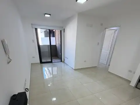 VENDO - NVA. CBA  1 DOR C/BALCON Y AMENITIES