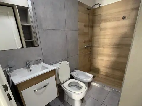 VENDO - NVA. CBA  1 DOR C/BALCON Y AMENITIES
