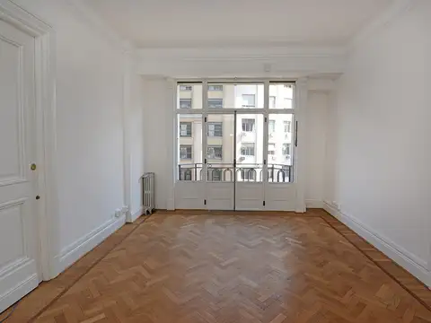 ELEGANTES OFICINAS COMERCIALES en el corazón del Microcentro - EDIFICIO BENCICH