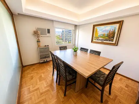 Oficina en Alquiler en Mendoza, $ 250.000