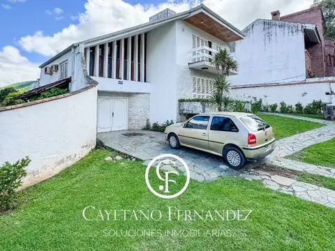Casa en Venta con 1 cochera