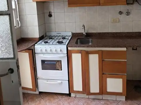 Departamento en Alquiler en Almagro, $ 850.000