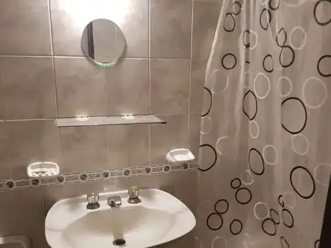 Departamento en Alquiler en Ramos Mejia Sur, $ 800.000