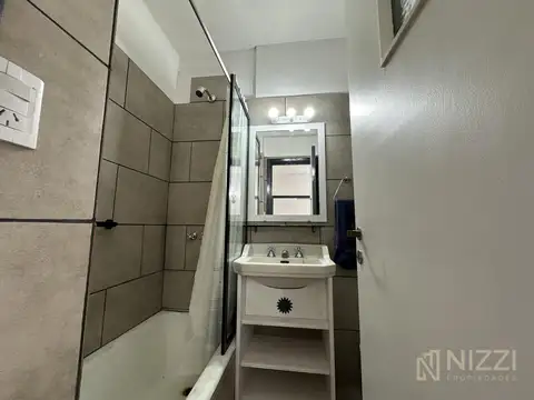 HERMOSO DEPARTAMENTO A LA CALLE