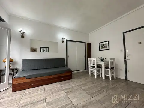 HERMOSO DEPARTAMENTO A LA CALLE