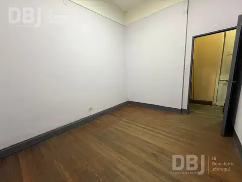 Oficina en Alquiler 35 años