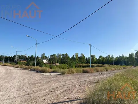 Terreno en  Jardines de Plottier