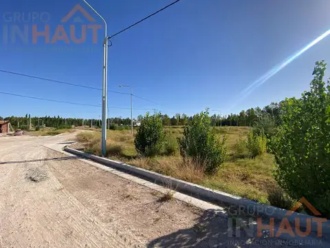 Terreno en Jardines de Plottier