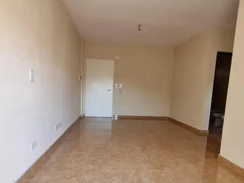 Departamento en Alquiler en Echesortu, $ 380.000