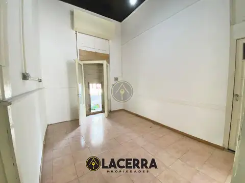 Local en el Centro de General San Martin 