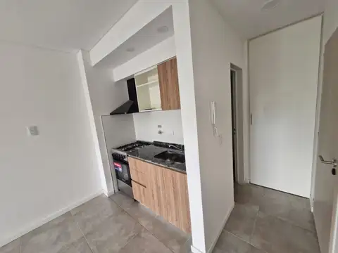 Departamento en Alquiler en Santos Lugares, $ 420.000
