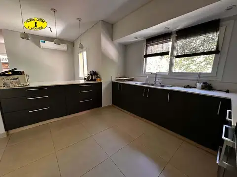 3448ML- venta casa en La Canada Polo club, con vista al verd