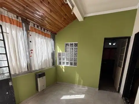 Depto Tipo Casa en Venta en Mataderos, USD 149.000
