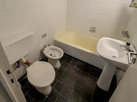 Departamento 3 ambientes con 1 baño