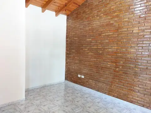 Casa en Alquiler en Maipu, $ 950.000