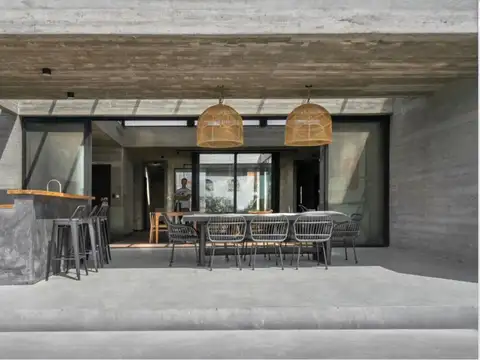 Casa en Venta al Este