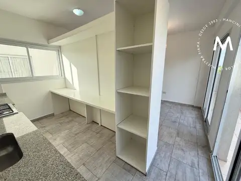 Departamento en Alquiler en Villa Ballester, $ 550.000