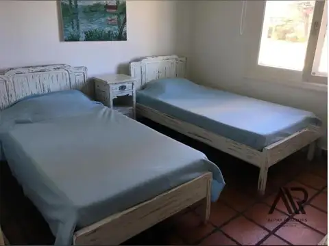 Casa 4 dormitorios mas dependencia en alquiler temporada en San Rafael