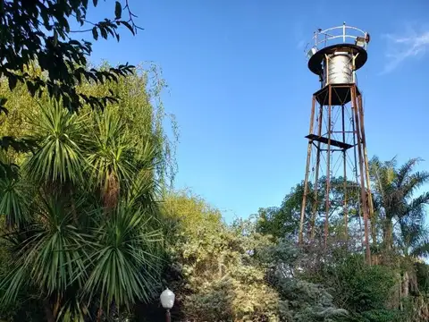 Avenida Eva Perón 9900