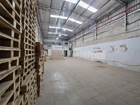 Depósito - Galpón de 302 m2. en Parque Patricios - ALQUILER