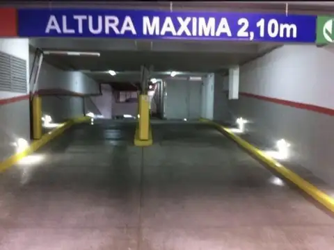 Cochera en Venta Cubierta