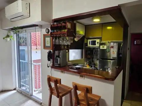 JUAN F. SEGUI AL 3500 - BAULERA IMPECABLE TODO SOL APTO PROFESIONAL DESAYUNADOR