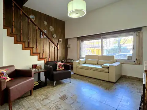 Depto Tipo Casa en Venta en Villa del Parque, USD 189.000