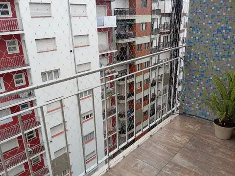 Temporada Mar del Plata - 2 ambiente a la calle - Córdoba 2100 - Plaza Mitre