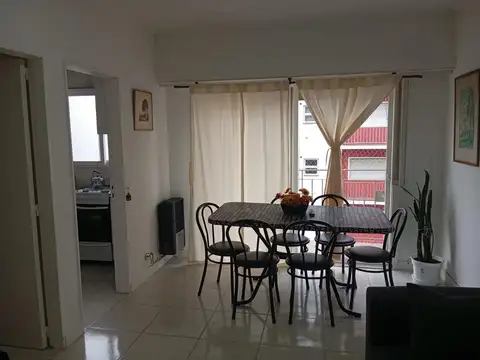 Temporada Mar del Plata - 2 ambiente a la calle - Córdoba 2100 - Plaza Mitre