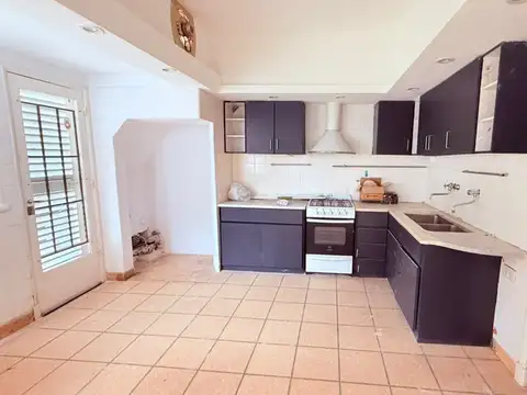 Casa en Alquiler en Temperley, $ 1.600.000